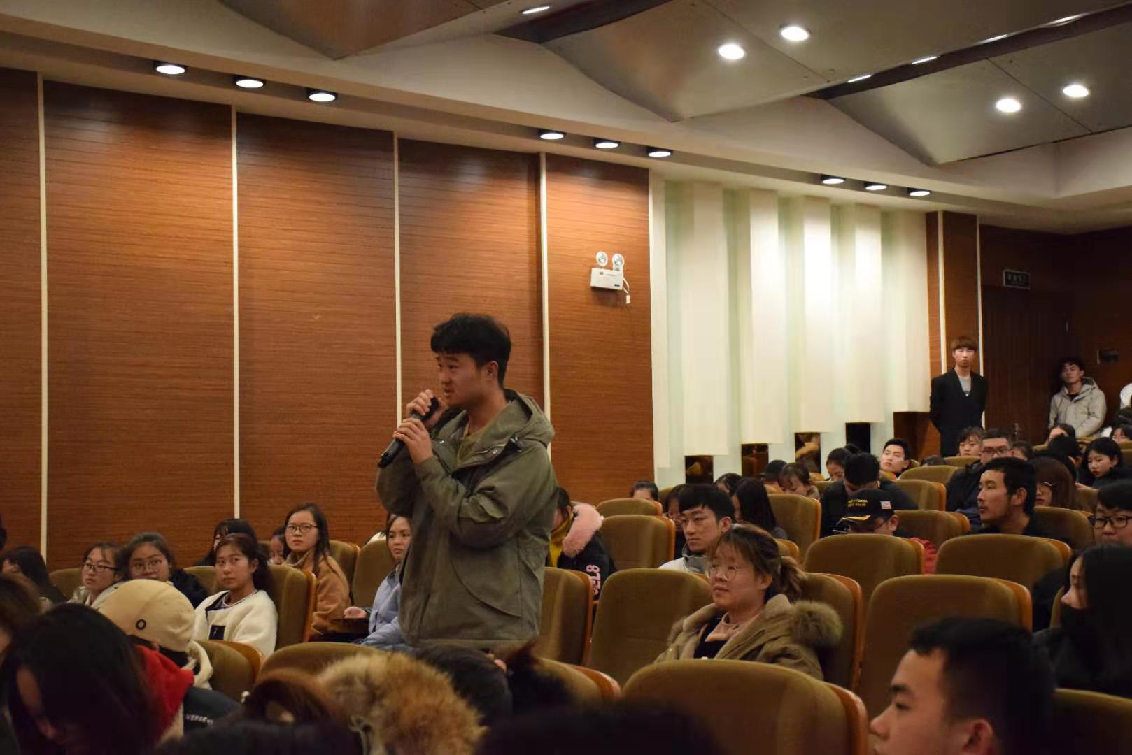 信用网博彩