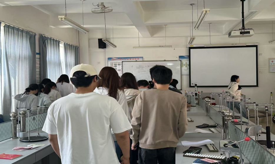 信用网博彩